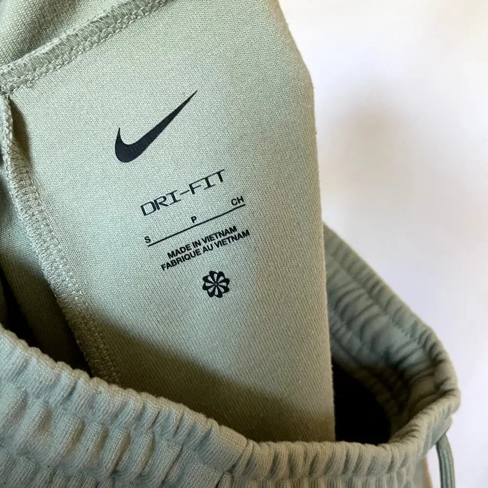 Nike‎ Dri-Fit sage green sweatpants athletic elastic waist women' size small